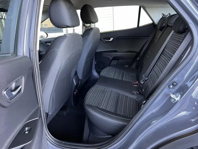 Kia Stonic 1.0 T-GDi DynamicPlusLine 2022 Benzine 26