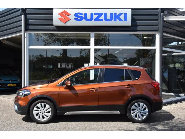Suzuki S-Cross 2