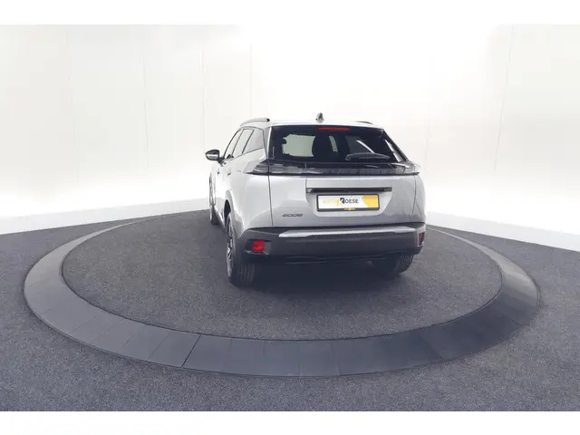 Peugeot 2008 PureTech 100 Allure 2024 Benzine 11