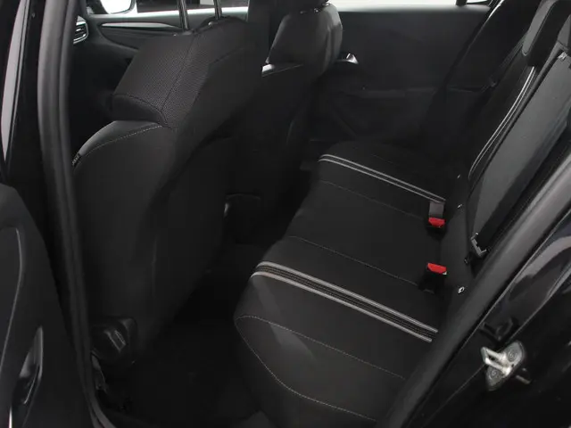 Opel Corsa 1.2 Turbo Automaat GS Line 2024 Benzine 10