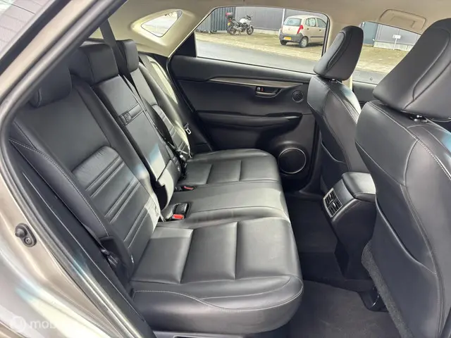 Lexus NX 300h AWD Luxury Line 2017 Hybride Benzine 14