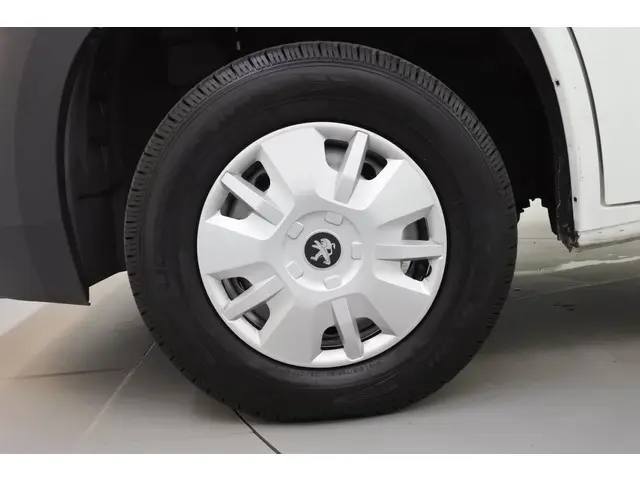 Peugeot Boxer 330 2.2 HDi L2H1 Profit+ 2014 Diesel 24