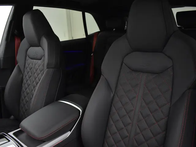 Audi SQ8 4.0 TFSI 507 PK 2025 Benzine 4
