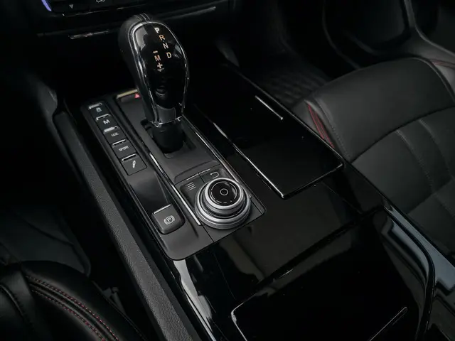 Maserati Quattroporte 3.0 S Q4 2018 Benzine 19