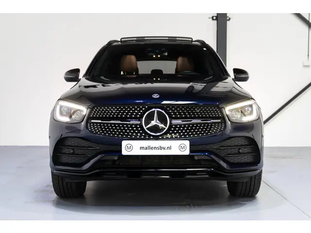 Mercedes-Benz GLC 300e 4MATIC 2021 Hybride Benzine 10
