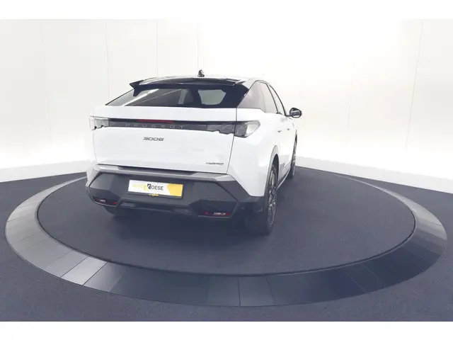 Peugeot 3008 1.2 Hybrid 136 GT 2024 Hybride Benzine 10
