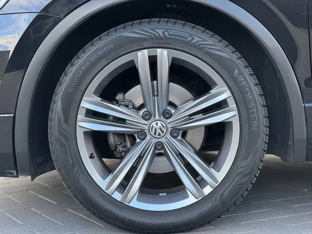 Volkswagen Tiguan 1.4 TSI R-Line Highline 2018 Benzine 5