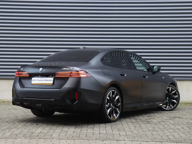 BMW i5 Sedan M60 xDrive 2024 Elektrisch 2