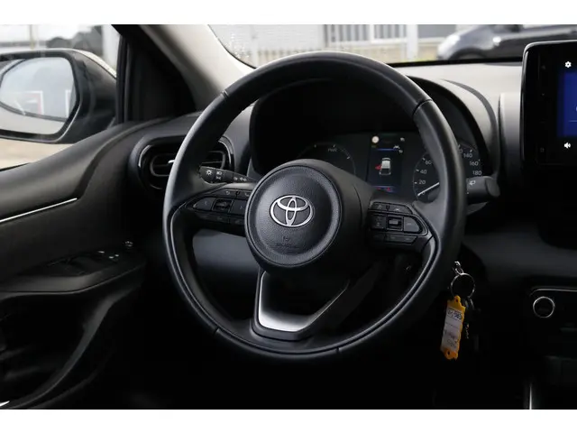 Toyota Yaris 1.5 Hybrid 115 Active 2024 Hybride Benzine 26