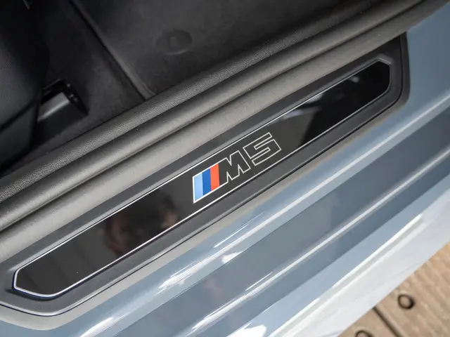 BMW M5 Touring 2026 Hybride Benzine 24