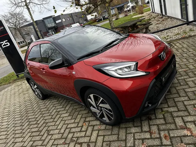 Toyota Aygo X 1.0 VVT-i S-CVT Envy 2022 Benzine 8