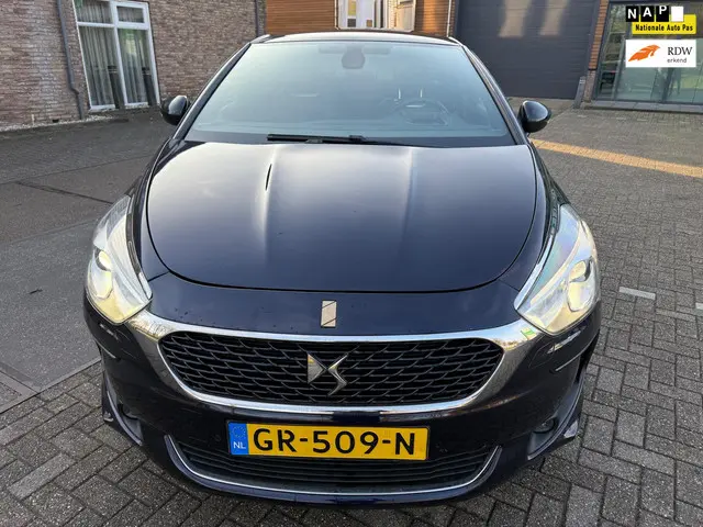 DS DS 5 1.6 THP 1955 ((( VOL OPTIONS ))) 2015 Benzine