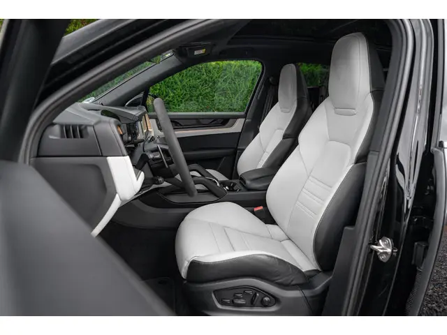 Porsche Cayenne 3.0 S E-Hybrid 2024 Hybride Benzine 5