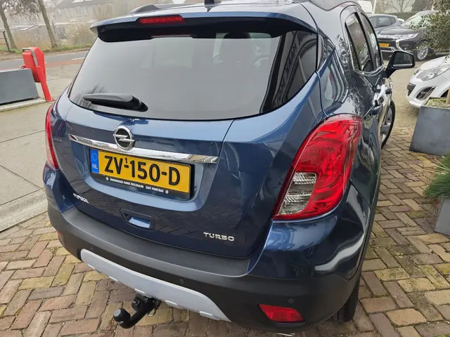 Opel Mokka 1.4 T Cosmo,automaat,trekhaak 2015 Benzine 10