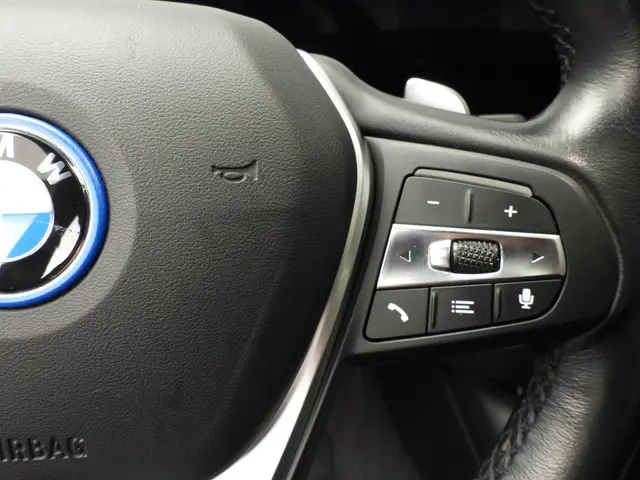BMW 3 Serie Touring 320e 2023 Hybride Benzine 16