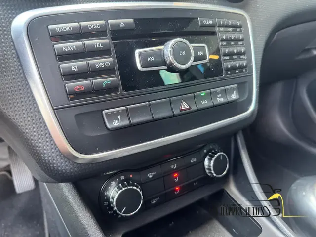 Mercedes-Benz A-Klasse 180 Prestige 2013 Benzine 17