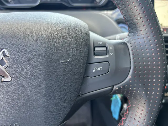 Peugeot 208 1.2 Turbo 110PK GT-line 2018 Benzine 20