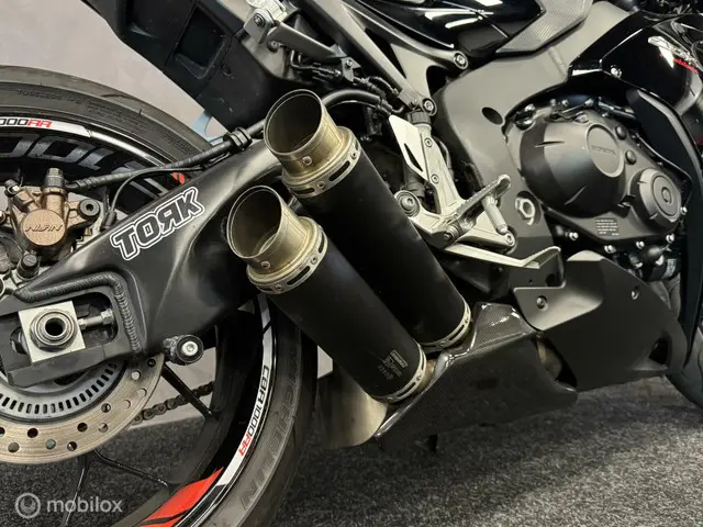 Honda CBR 1000 RR Fireblade eC-ABS 2016 Benzine 17
