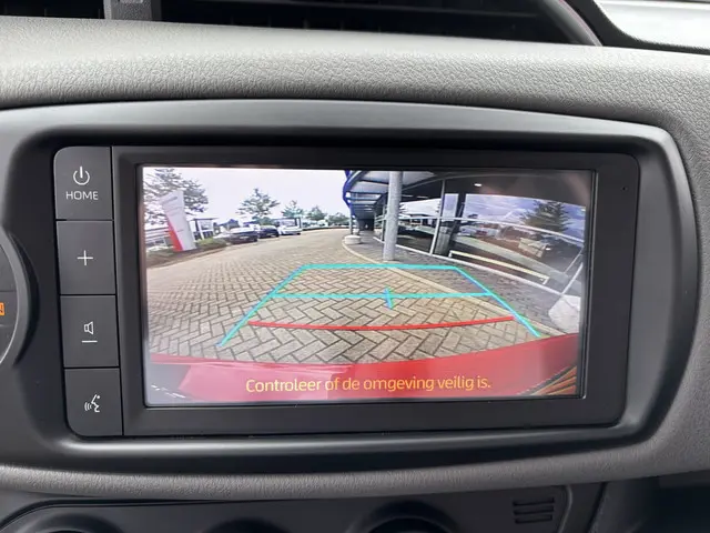 Toyota Yaris 1.0 VVT-i Connect 2020 Benzine 23