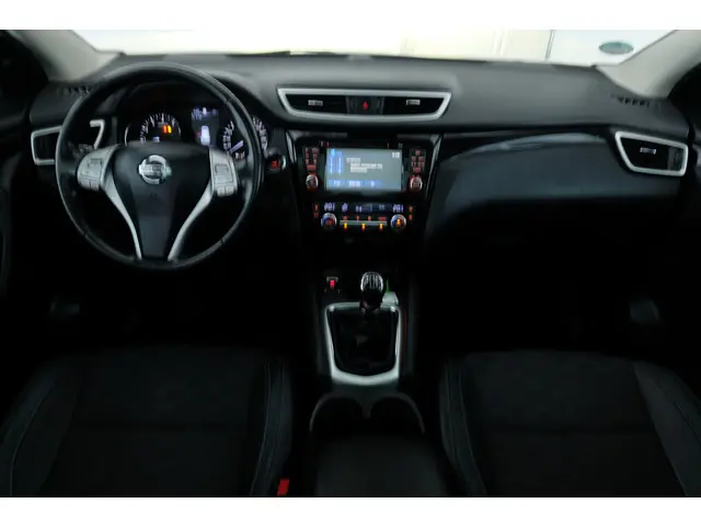 Nissan QASHQAI 1.2 Premier Edition 2014 Benzine 3