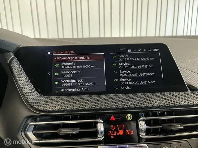 BMW 1 Serie 118i Essential Executive 2021 Benzine 16