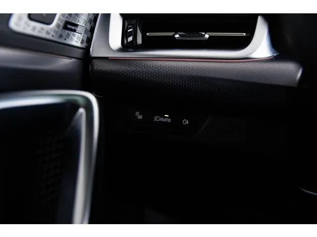 BMW iX2 xDrive30 67 kWh 2024 Elektrisch 29