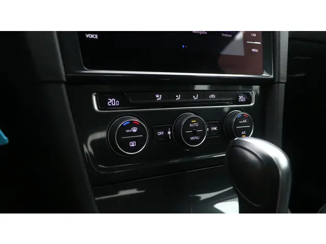 Volkswagen e-Golf E-DITION 36kWh 136pk 2020 Elektrisch 24