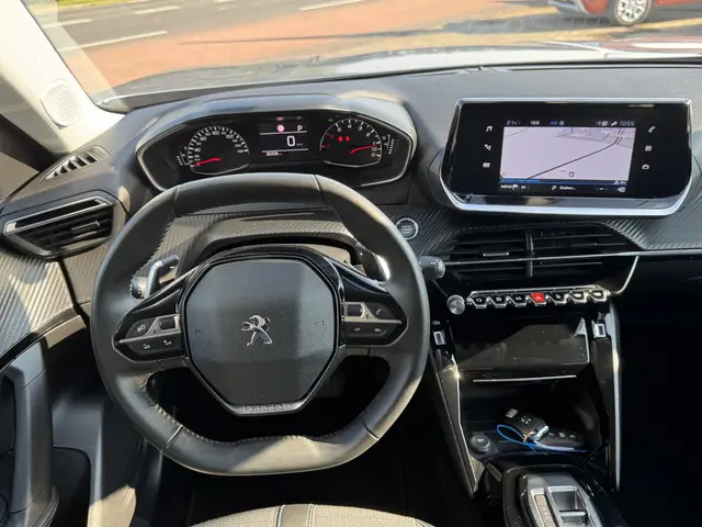 Peugeot 2008 1.2 PureTech Allure Pack 2022 Benzine 23