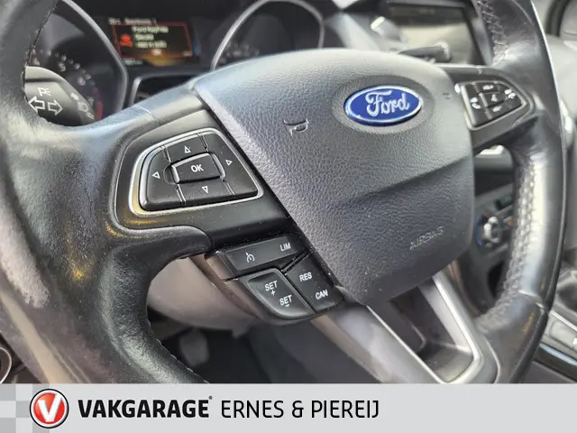 Ford Focus Wagon 1.0 ST LINE 2015 Benzine 19