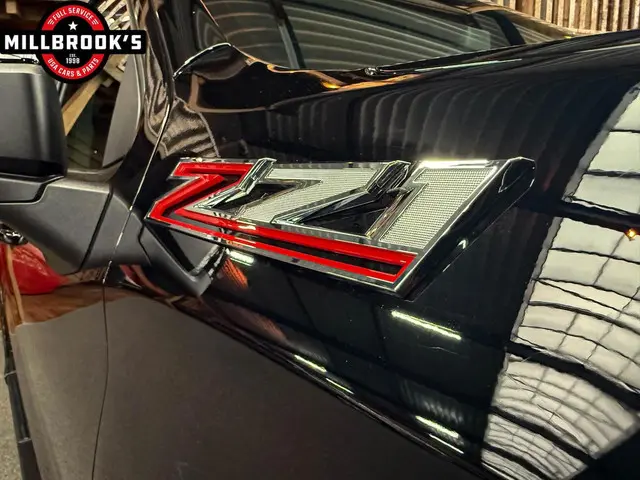 Chevrolet Silverado USA Trailboss, 2024 Benzine 16