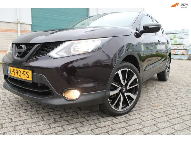 Nissan QASHQAI 1.2 Acenta 2014 Benzine 1