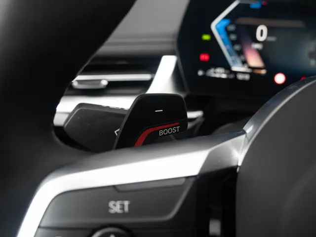 BMW X1 xDrive30e 2024 Hybride Benzine 28