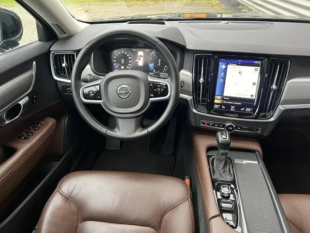 Volvo V90 2.0 T5 Momentum 2017 Benzine 10