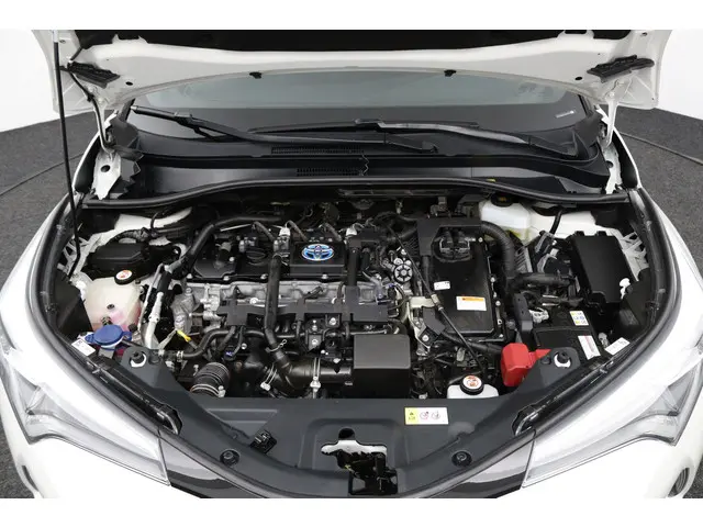 Toyota C-HR 1.8 Hybrid Style 2018 Hybride Benzine 37