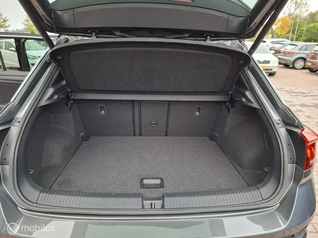 Volkswagen T-Roc 1.5 TSI Sport Business R 2021 Benzine 11