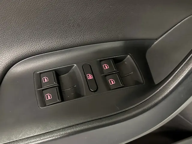 SEAT Ibiza 1.0 EcoTSI FR Connect 2016 Benzine 26