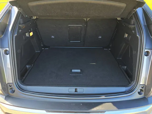 Peugeot 3008 1.2 PureTech Active 2022 Benzine 30