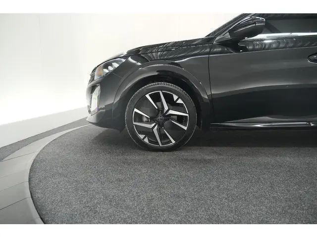 Peugeot 208 PureTech 100 GT 2024 Benzine 16