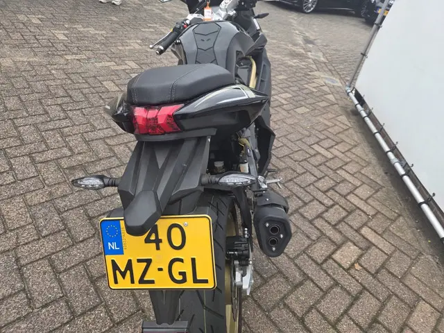 TRMotor TR125-2 TR 125-2 Black edtion 2025 Benzine 21