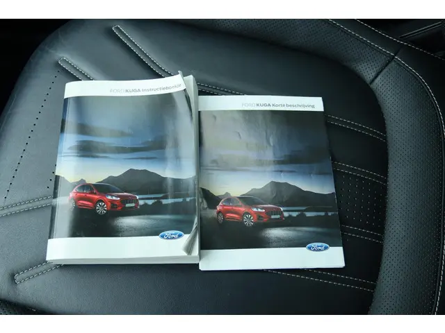 Ford Kuga 2.5 PHEV VIGNALE 2020 Hybride Benzine 49