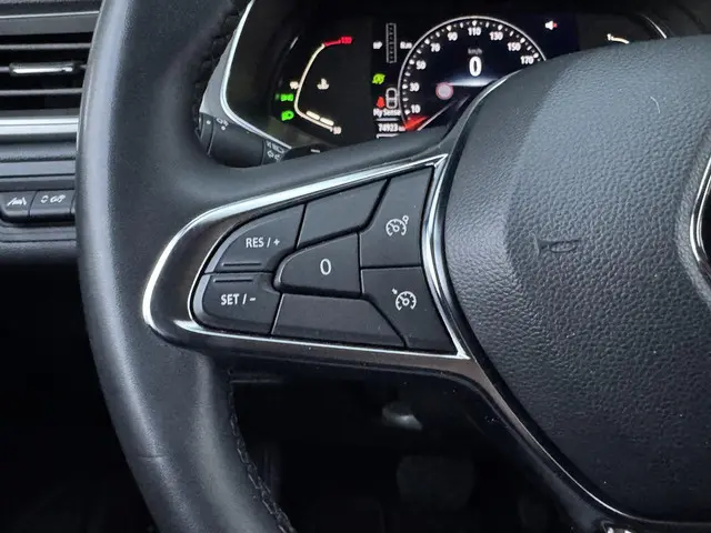 Renault Captur 1.3 TCE 140 INTENS 2021 Benzine 21