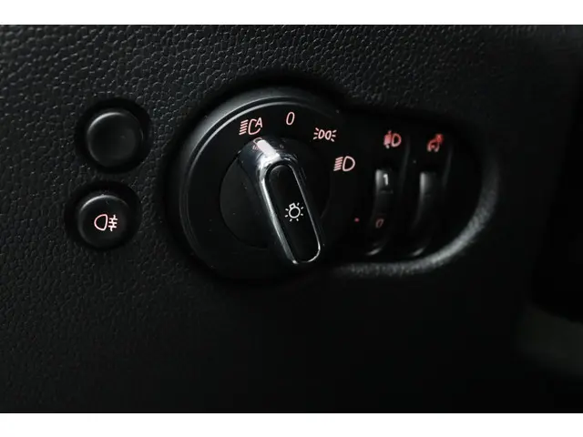 MINI Cooper 1.5 Classic 2023 Benzine 31