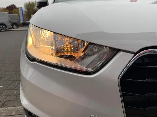 Audi A1 Sportback 1.0 TFSI Adrenalin 2018 Benzine 8