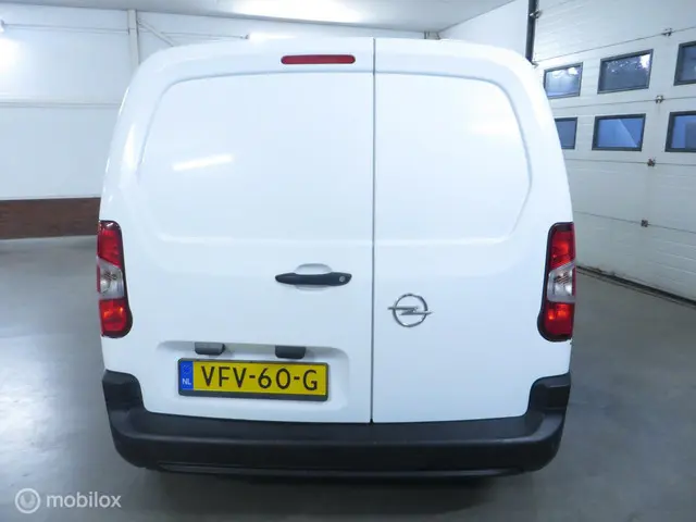 Opel Combo 1.5D L1H1 Edition 2020 Diesel 4