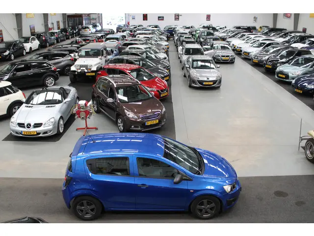 Chevrolet Aveo 1.2 LS 2012 Benzine 15