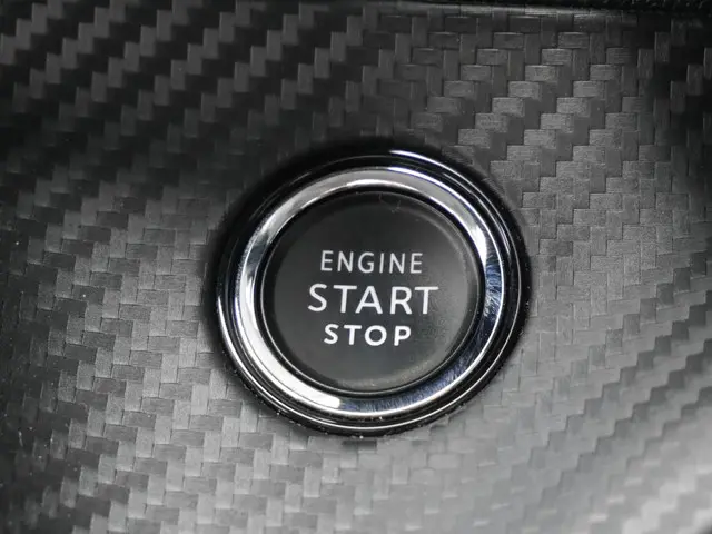 Peugeot 208 1.2 PureTech Allure Pack 2021 Benzine 21