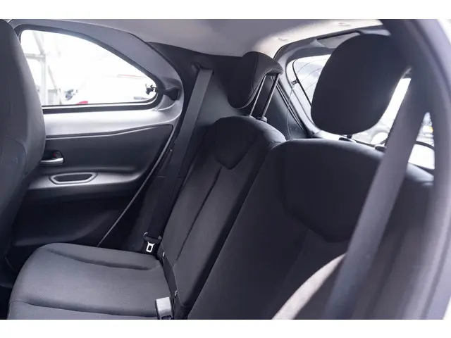Toyota Aygo X 1.0 VVT-i MT Play 2022 Benzine 33