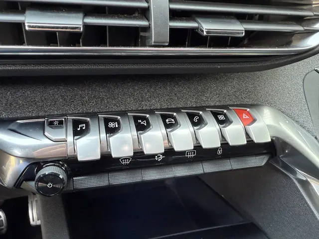 Peugeot 5008 1.2 PureTech GT-Line 7p. 2017 Benzine 36