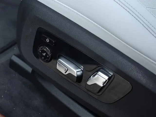 BMW XM 50e 2025 Hybride Benzine 16