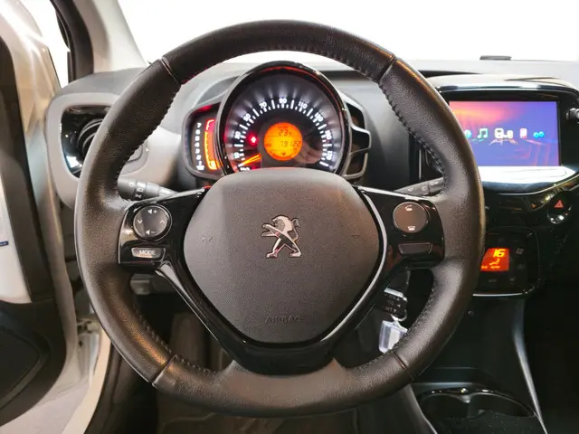 Peugeot 108 1.0 e-VTi Allure 2019 Benzine 11